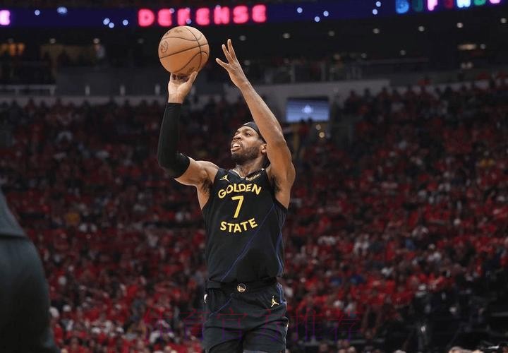 希尔德、理查德合计出战19分钟,两人合计仅得到0分2篮板3助 希尔德、理查德合计出战19分钟,两人合计仅得到0分2篮板3助